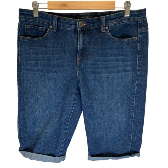 Apt. 9 Denim Bermuda Shorts, Sz 12/31 . - Picture 2 of 6